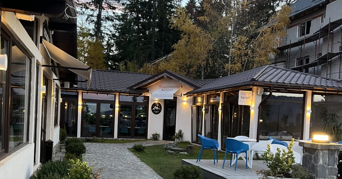 No107 la marginea pădurii în Predeal