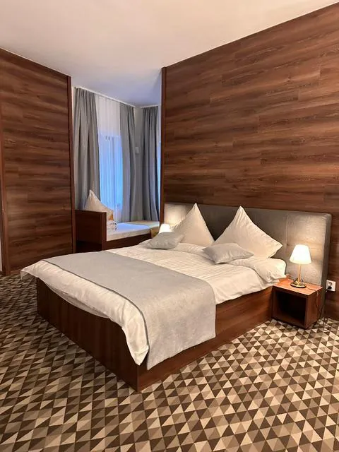 Studio Deluxe No107