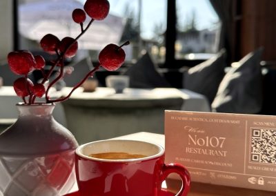 Cafea de specialitate în restaurantul No107 Boutique Pensiune din Predeal